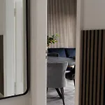 Junik Im Stadtzentrum Lägenhet Duisburg