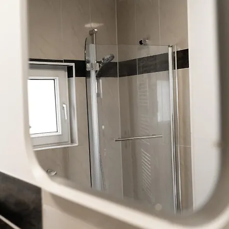 Junik Im Stadtzentrum Apartment