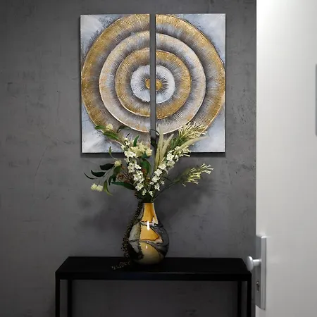 Junik Im Stadtzentrum * Duisburg