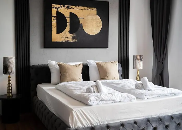 Lägenhet Junik Im Stadtzentrum