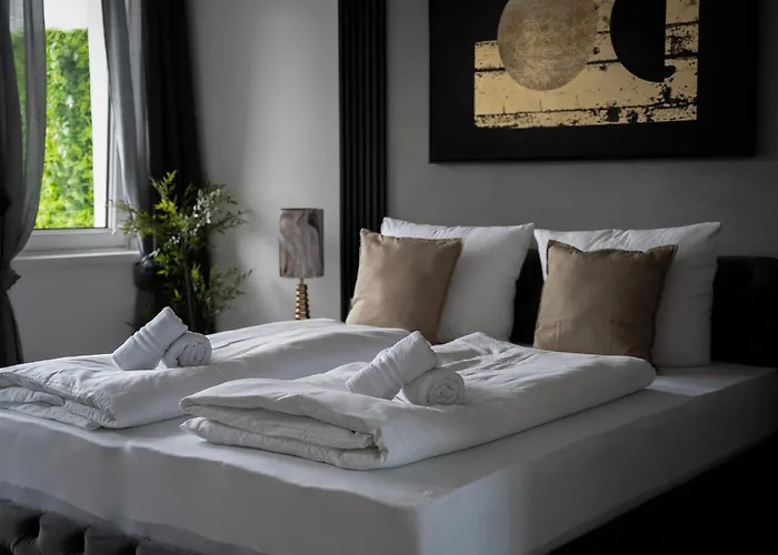 Lägenhet Junik Im Stadtzentrum *