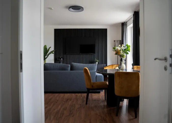 Lägenhet Junik Im Stadtzentrum *